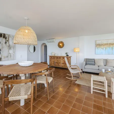 El Faro Apartment *