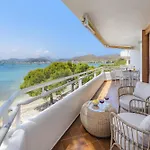 Apartment El Faro *